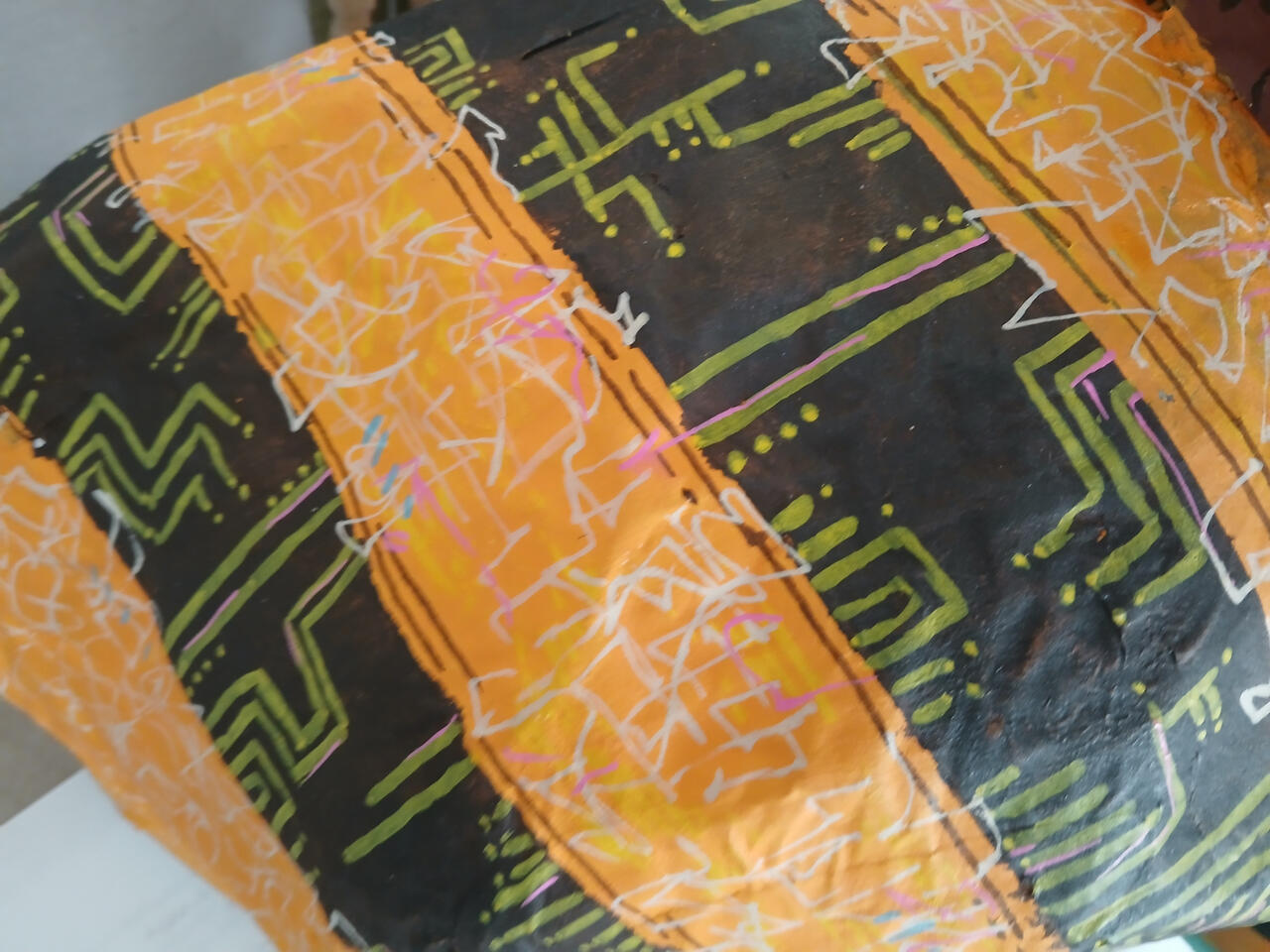 DJ Hornet (2/5) - Paper Mache